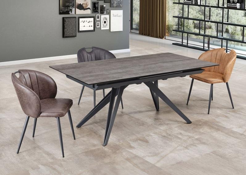 Meubles à Thonon Tables et chaises / Tables / Chaises