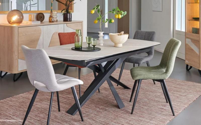 Meubles à Thonon Tables et chaises / Tables / Tables de Séjour